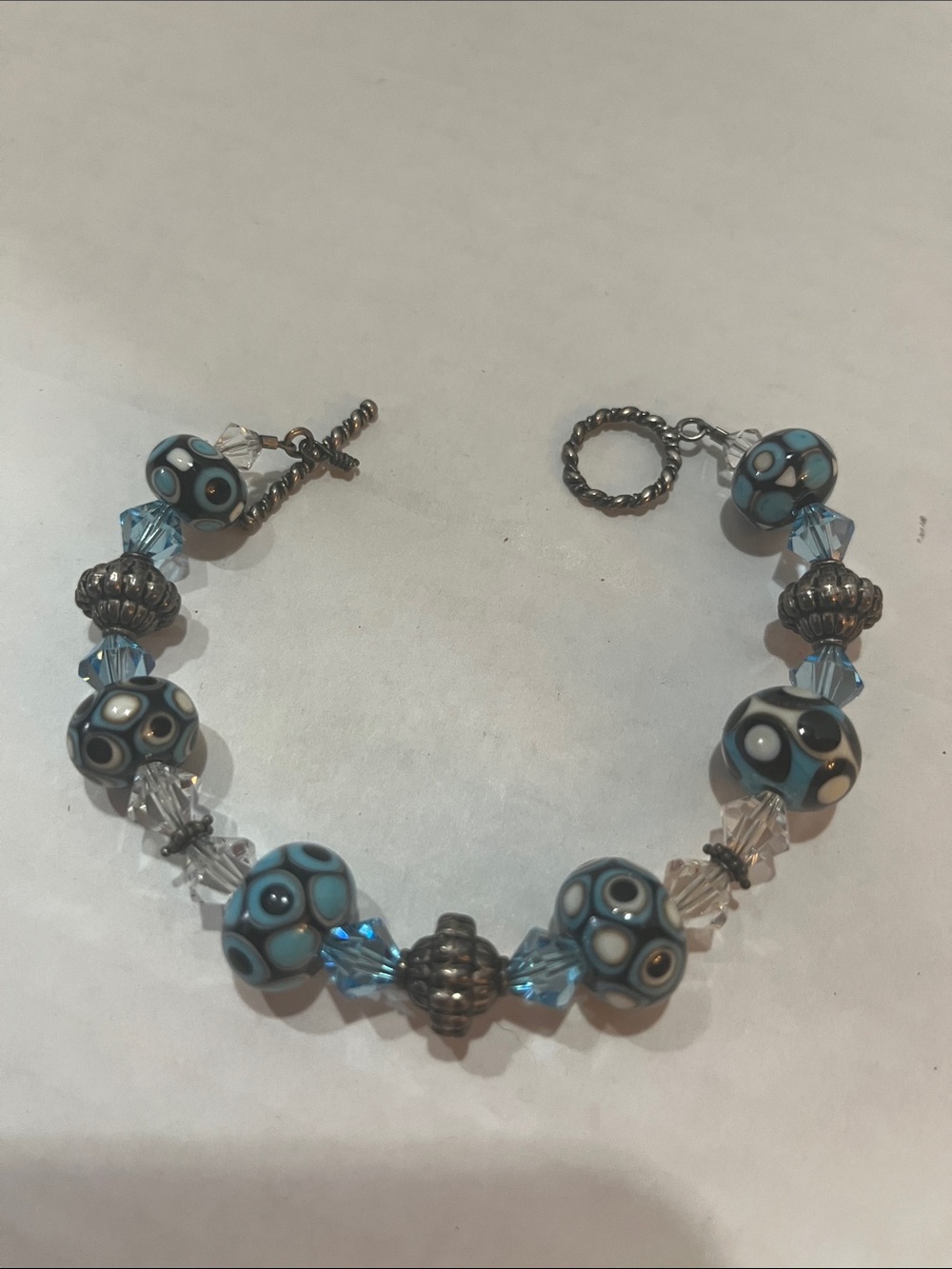 Handmade Blue Dot Glass Bead Bracelet - Unbranded - Picture 2 of 3